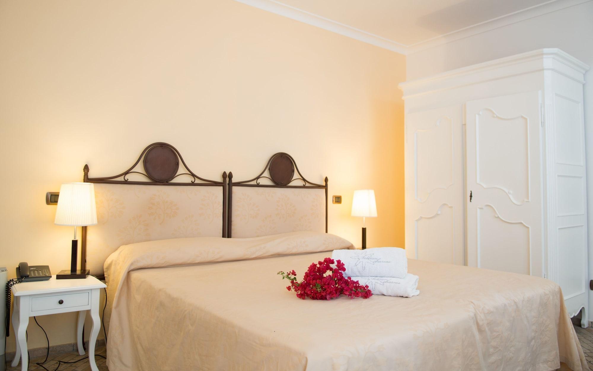 Hotel Enrica - Aeolian Charme 4*