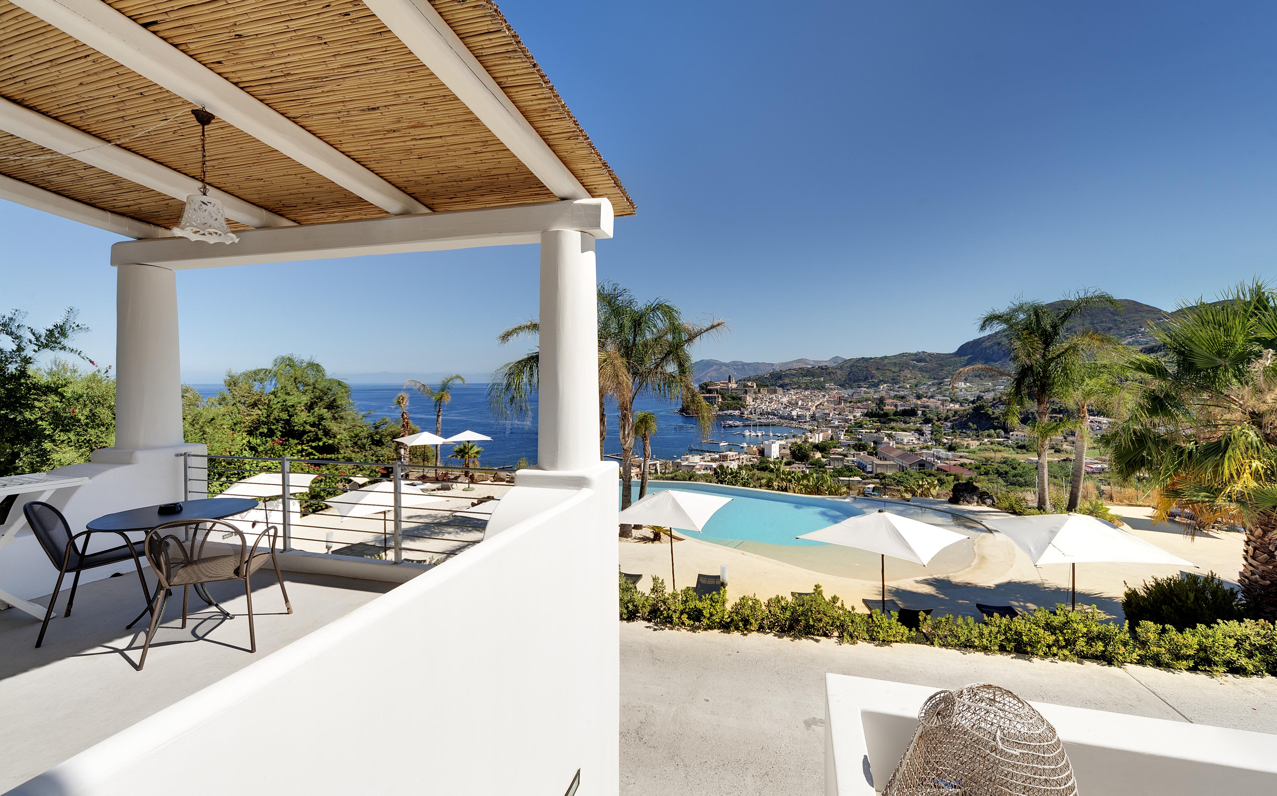 Enrica - Aeolian Charme Hotel